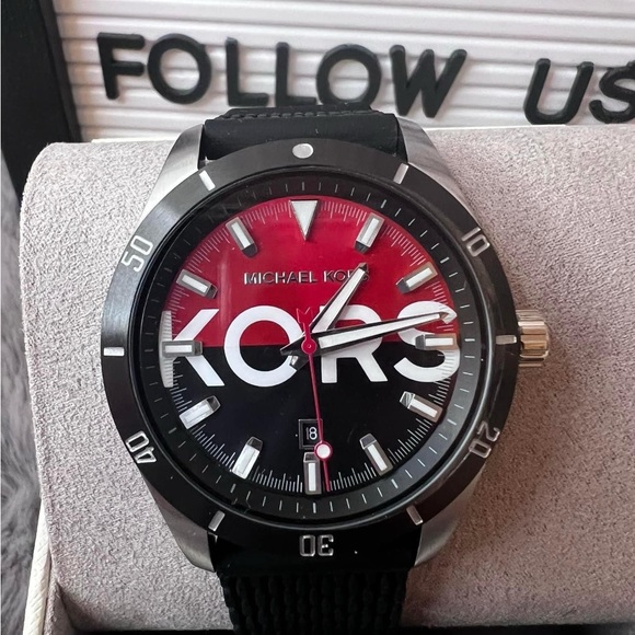 Michael Kors Layton Mens Watch - Picture 3 of 7